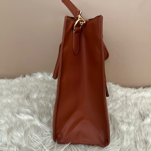 {Lovevook} Crossbody Vegan Leather Laptop Tote Bag in Brown - Picture 3 of 12